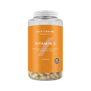 Flacone trasparente di integratore MyVitamins Essentials Vitamina C in capsule, etichetta arancione, prodotto vegano.